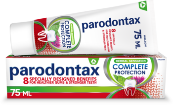 Parodontax Complete Protection Herbal Sensation 75ml, biała tubka z zielonym paskiem i czerwonymi detalami na pudełku.