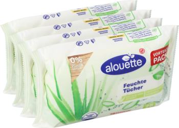 Stos czterech białych opakowań Alouette chusteczek nawilżanych Bio Aloe Vera z zielonym liściem aloesu i niebieskim logo.