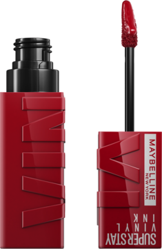Czerwona pomadka winylowa Maybelline Super Stay Vinyl Ink, otwarta butelka i aplikator z połyskującą czerwoną końcówką.