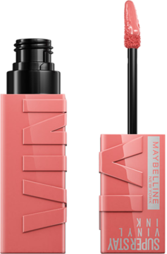 Maybelline Super Stay Vinyl Ink, koralowa płynna pomadka winylowa z widocznym aplikatorem i wytłoczeniami.