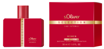 Perfumy S.Oliver Selection Eau Intense Women w dwóch czerwonych pudełkach ze złotym paskiem, widok z przodu.