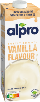 Alpro waniliowy napój sojowy w białym kartonie, przód, z napisem o niskiej zawartości tłuszczu i Nutri-Score A.