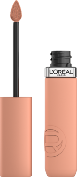 Matowa pomadka w płynie L'Oréal Infaillible Matte Resistance nude, z otwartym aplikatorem.