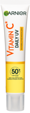 Garnier Vitamin C Daily UV fluid z SPF50+ w białej tubce, widok z przodu, bardzo wysoka ochrona.