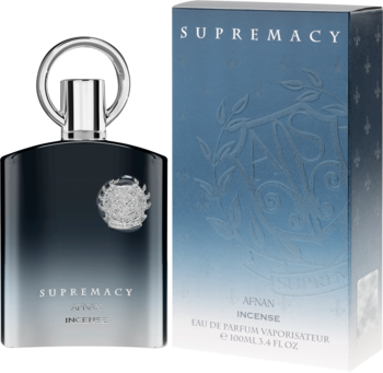 Afnan Supremacy Incense, ciemna butelka perfum z metalową zakrętką, obok jasnoniebieskie pudełko z wytłoczeniami.