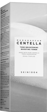SKIN1004 Madagascar Centella Tone Brightening Toner w białym pudełku, widok z przodu, pojemność 210 ml.