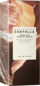 SKIN1004 Madagascar Centella Probio-CICA Intensive Ampoule, beżowe pudełko z canyon-design, widok pod lekkim kątem.