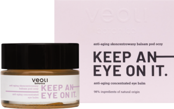 Veoli Botanica Keep an Eye on It skoncentrowany balsam pod oczy anti-aging, słoiczek i jasnoróżowe pudełko.