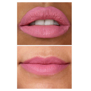 Dwa ujęcia ust z różową, półmatową pomadką IsaDora Velvet Comfort nr 54 Pink Blossom. Usta otwarte i zamknięte.