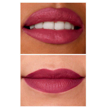 Dwa zbliżenia ust z półmatową pomadką IsaDora Velvet Comfort 58 Berry Blush: jedno otwarte, drugie zamknięte.