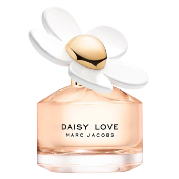 Marc Jacobs Daisy Love, butelka perfum z jasnym płynem, biała nakrętka w kształcie kwiatu ze złotym środkiem, widok z przodu.