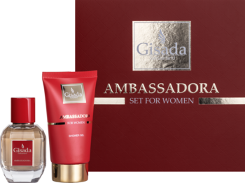 Zestaw kosmetyków Gisada Ambassadora For Women: bursztynowa woda perfumowana, czerwony żel pod prysznic, bordowe pudełko. Widok z przodu.