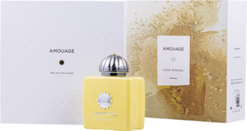 Żółta Amouage Love Mimosa woda perfumowana z nutą mimozy, srebrnym korkiem. Butelka obok dwóch opakowań.