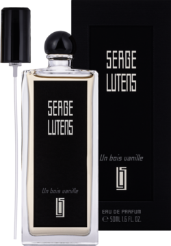 Perfumy Serge Lutens Un Bois Vanille, flakon z czarną etykietą i pudełkiem, widok frontalny, 50 ml.
