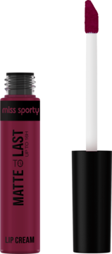 Violetowa pomadka w płynie Miss Sporty Matte To Last 16h, otwarta z aplikatorem, matowe wykończenie.