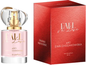 Damska woda perfumowana Fall in Love w różowej butelce i czerwonym pudełku, widok z przodu, lekko pod kątem.