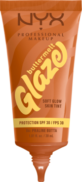 Tubka NYX Buttermelt Glaze Soft Glow Skin Tint Praline Butta SPF 30, pomarańczowa z żółtym logo, widok z przodu.