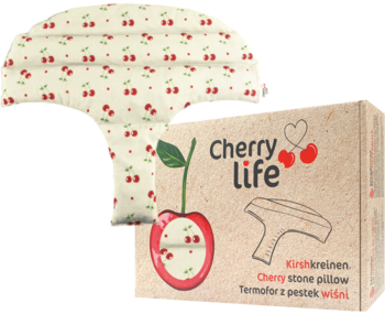 Ecru termofor menstruacyjny Cherry Life z pestkami wiśni, w kształcie macicy, w wisienki, z pudełkiem. Widok z przodu.