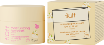 Beżowy krem Fluff nawilżający do twarzy SPF 50 PA++++ o zapachu wanilii, w słoiczku i opakowaniu obok.