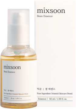Mixsoon Bean Essence w przezroczystej butelce z białą pompką, obok pudełka, widok z przodu, lekko pod kątem.