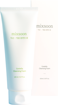 Mixsoon Centella Cleansing Foam do wrażliwej skóry, biała tubka 150ml z zielonym tekstem, na tle opakowania.