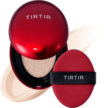 Czerwony kompakt TIRTIR Mask Fit Red Cushion, otwarty, z beżowym kryjącym podkładem i puszkiem, na tle swatcha.