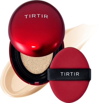 Kryjący podkład TIRTIR Mask Fit Red Cushion 17N, otwarte czerwone opakowanie z puszkiem, na próbce koloru.