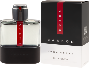 Prada Luna Rossa Carbon woda toaletowa dla mężczyzn, flakon i pudełko z czerwonym paskiem, widok pod kątem.
