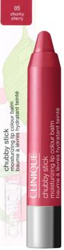 Balsam Clinique Chubby Stick 05 Chunky Cherry, czerwony sztyft nawilżający do ust, z srebrną podstawą, pionowo.