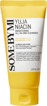 Żółta tuba SOME BY MI Yuja Niacin Brightening All-in-One Cleanser z niacynamidem, widok z przodu.