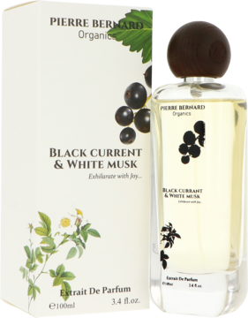 Pierre Bernard Organics Black Currant & White Musk Extrait De Parfum w szklanym flakonie z drewnianą nakrętką i białym kartonikiem, widok z przodu.