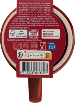 Zbliżenie na spód czerwonego papierowego opakowania produktu, widoczne symbole recyklingu i kod kreskowy.