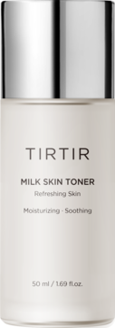 TIRTIR Milk Skin Toner nawilżający 50ml, matowa biała butelka ze srebrną nakrętką, widok z przodu, dla cery wrażliwej.