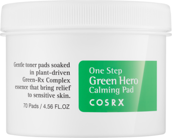 Cosrx One Step Green Hero Calming Pad: biały słoik z zieloną etykietą, widok z przodu. Łagodzące płatki do twarzy z zieloną herbatą.