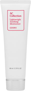 Biała tubka kremu Cosrx AC Collection Lightweight Soothing Moisturizer, z przodu, z różowymi napisami.