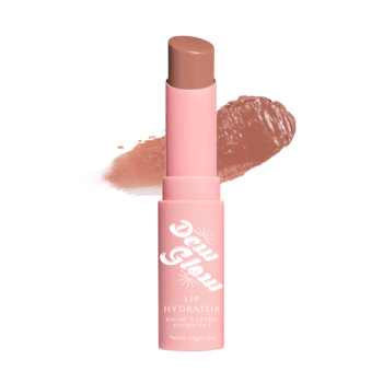 J.Cat Beauty Dew Glow Lip Hydrator Glaze For Days, różowy sztyft balsamu, z beżowym testem koloru obok.