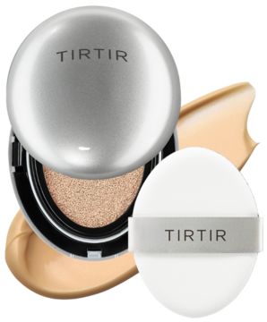 Srebrny podkład TIRTIR Mask Fit Aura Cushion Mini 27N Camel otwarty, z białą gąbeczką i testowym fluidem.