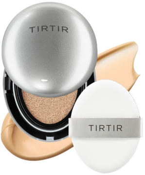TIRTIR Mask Fit Aura Cushion Mini 24N Latte, otwarty srebrny kompakt z nawilżającym podkładem i białym puszkiem.