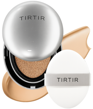 TIRTIR Mask Fit Aura Cushion: srebrny kompakt z otwartym nawilżającym podkładem 35N Walnut i biały puszek.