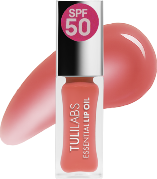 Tuli Labs Essential Lip Oil Sweet Carmel SPF 50, butelka z metalową zakrętką i brzoskwiniowym swatche. Widok z przodu.