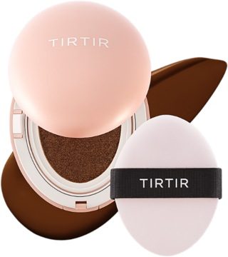 TIRTIR Mask Fit All Cover Cushion Mini, matujący podkład 51N Fudge. Otwarty różowy kompakt z ciemnym wkładem i białą gąbką.