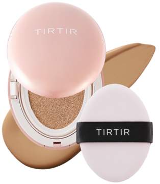 Otwarty różowy kompakt TIRTIR Mask Fit All Cover Cushion, beżowy podkład, puszysty aplikator i próbka koloru.