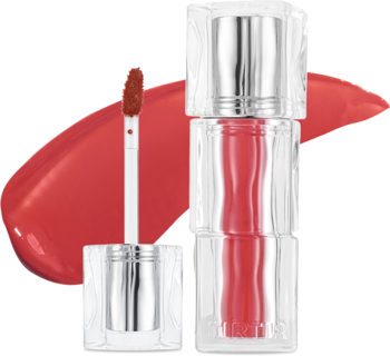 Mini tint TIRTIR Waterism Glow Tint Rose Bell, przezroczysta butelka z aplikatorem i błyszczącą smugą koloru.