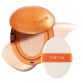 Otwarty pomarańczowy kompakt TIRTIR Mask Fit AI Filter Cushion 15C Fair Porcelain i biała gąbeczka.