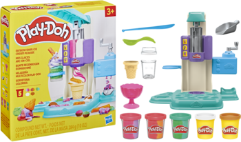 Play-Doh Zakręcona Lodziarnia: maszyna do lodów z ciastoliny, akcesoria i tuby kolorowej ciastoliny, z bliska.