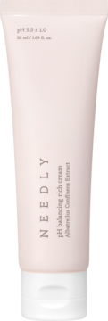 NEEDLY pH Balancing Rich Cream 50ml w jasnoróżowej tubce z białą zakrętką, z przodu widać pH 5.5 ± 1.0.