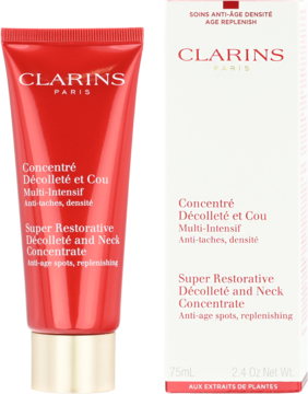 Czerwona tubka Clarins Super Restorative Décolleté and Neck Concentrate i białe pudełko obok siebie.
