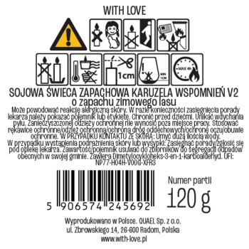 Okrągła etykieta sojowej świecy With Love, zimowy las, 120g. Widok z tyłu z ikonami bezpieczeństwa i tekstem informacyjnym.