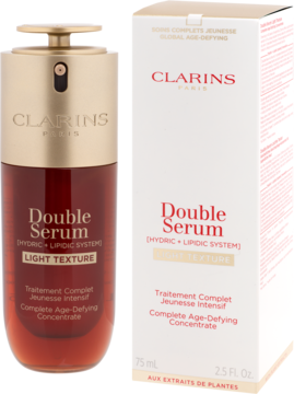Clarins Double Serum Light Texture, czerwono-złota butelka serum z pompką i białe pudełko, widok pod kątem.