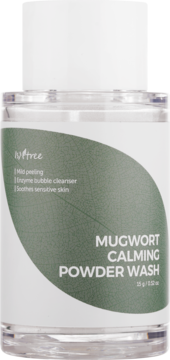 Isntree Mugwort Calming Powder Wash 15g, enzymatyczny puder w przezroczystej butelce z zieloną etykietą, widok z przodu.